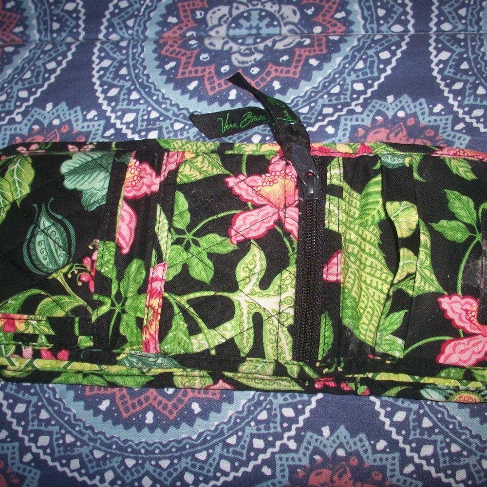 Vera Bradley Black Floral Quilted Key & Card Holder